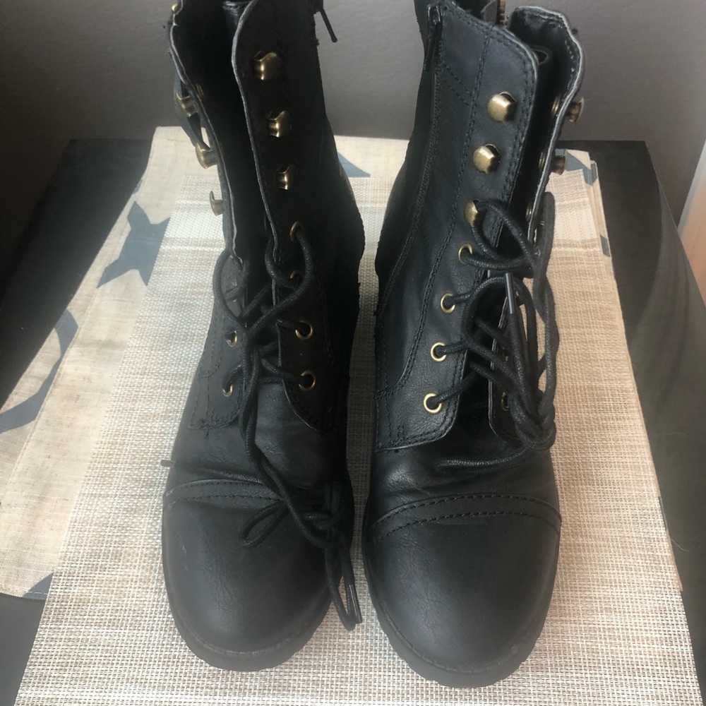 Report Booties